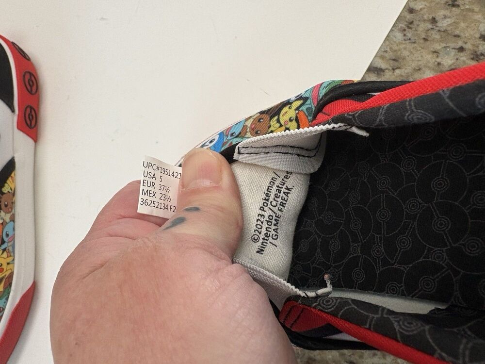Pokémon Boys Size 5 Slip-on Sneakers Shoes Multi Character Full Shoe Print, EUC - Picture 8 of 8